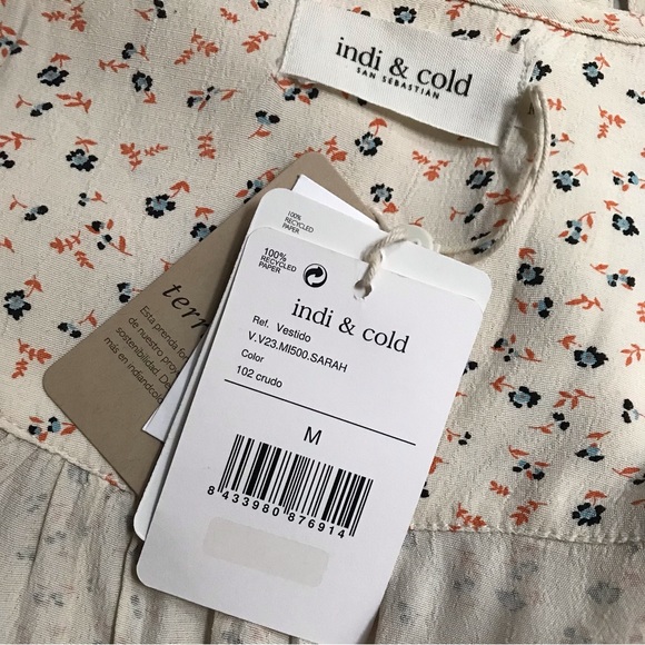 Indi & Cold • M • Sarah Wrap Dress Mini Floral Print V Neck Short Sleeve - Picture 2 of 4